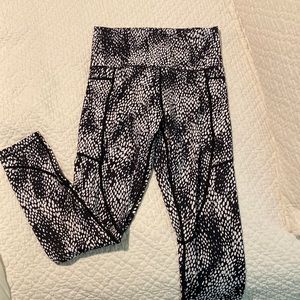 Black and white polka dot ZYIA leggings w/ side leg pockets